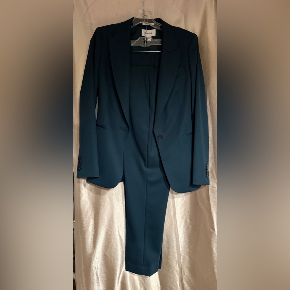 REISS- Jade Green Suit - Picture 10 of 12